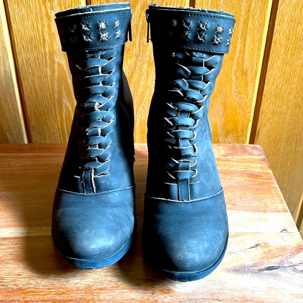 Womens Distressed Harley Davidson Boots